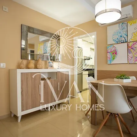 Casa Yuliia Ivan Luxury Homes 2ªplta Norte 1ªlinea