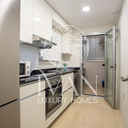 Casa Yuliia Ivan Luxury Homes 2ªplta Norte 1ªlinea *