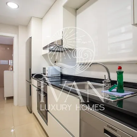 Casa Yuliia Ivan Luxury Homes 2ªplta Norte 1ªlinea Oropesa del Mar