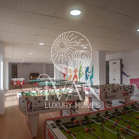 Casa Yuliia Ivan Luxury Homes 2ªplta Norte 1ªlinea